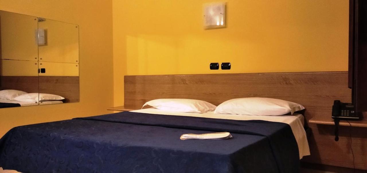 Est Motel Peschiera Borromeo